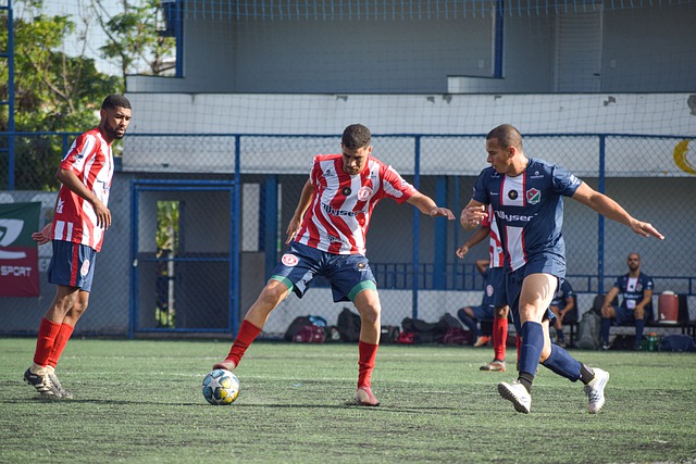 的强敌拖入 的强敌拖入